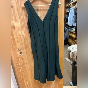 NWOT Adelyn Rae semi/formal dress, emerald green, size M, no signs of wear